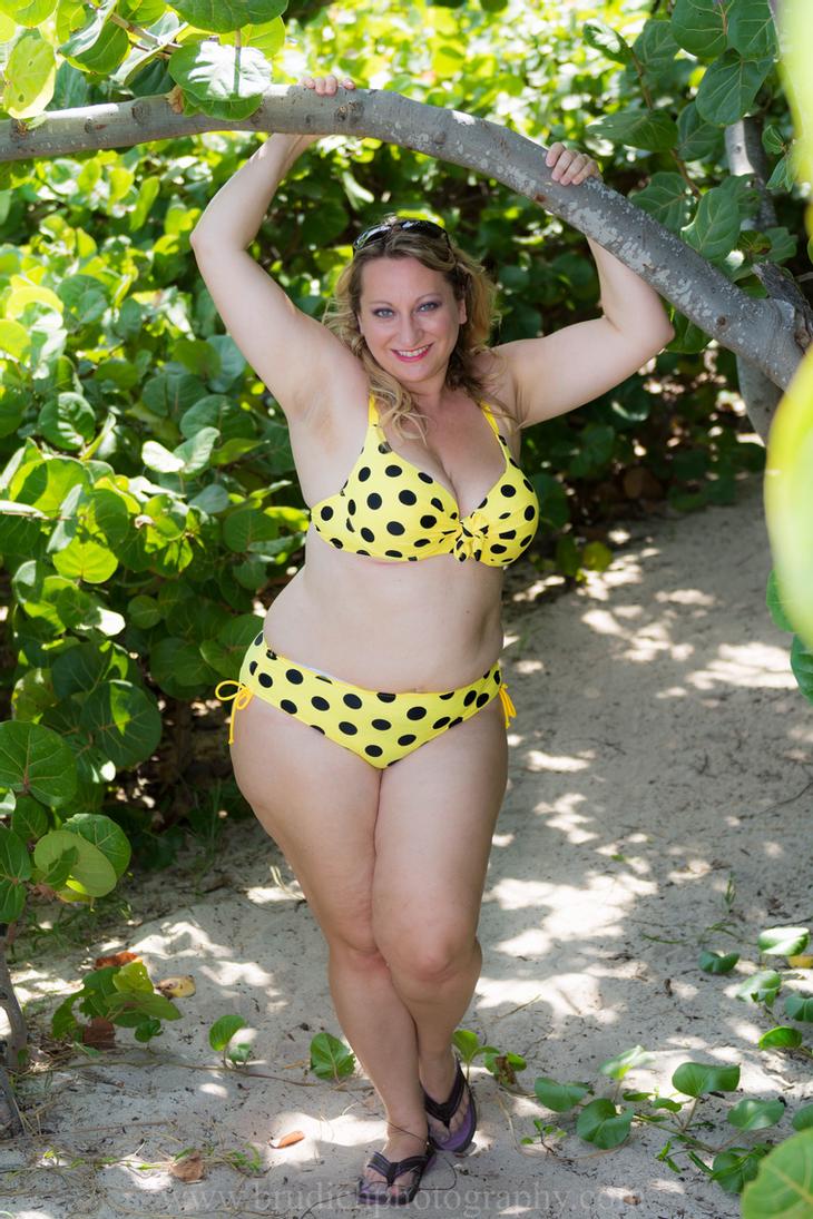 best of Dot Itsy bitsy yellow tennie weenie bikini lyrics polka