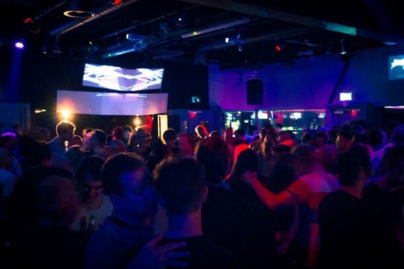 Bisexual clubs in amsterdam