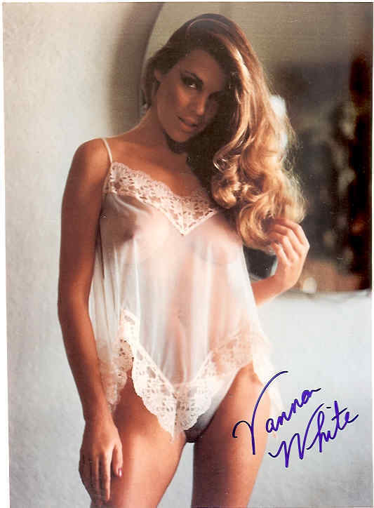 Armani reccomend Vanna white erotic photos